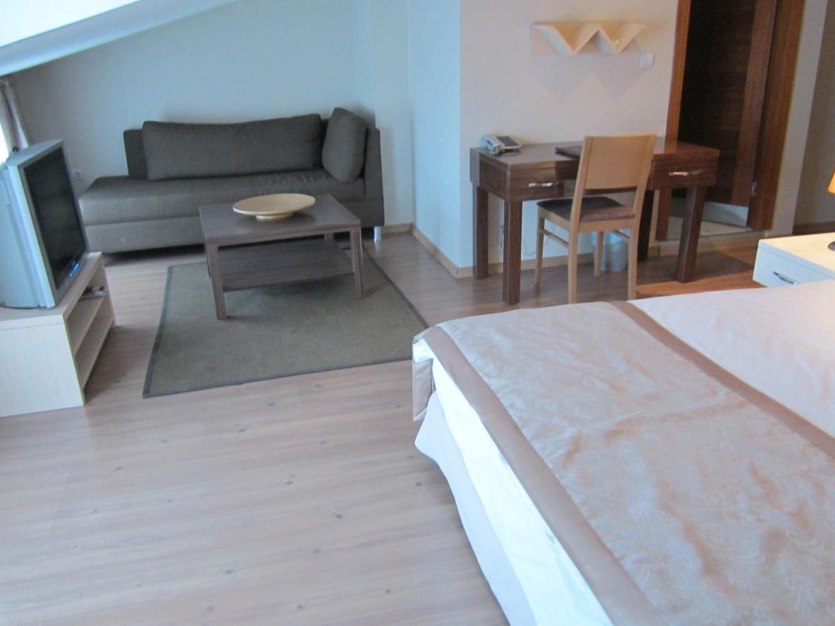 Derpa Suite Hotel Istambul Exterior foto