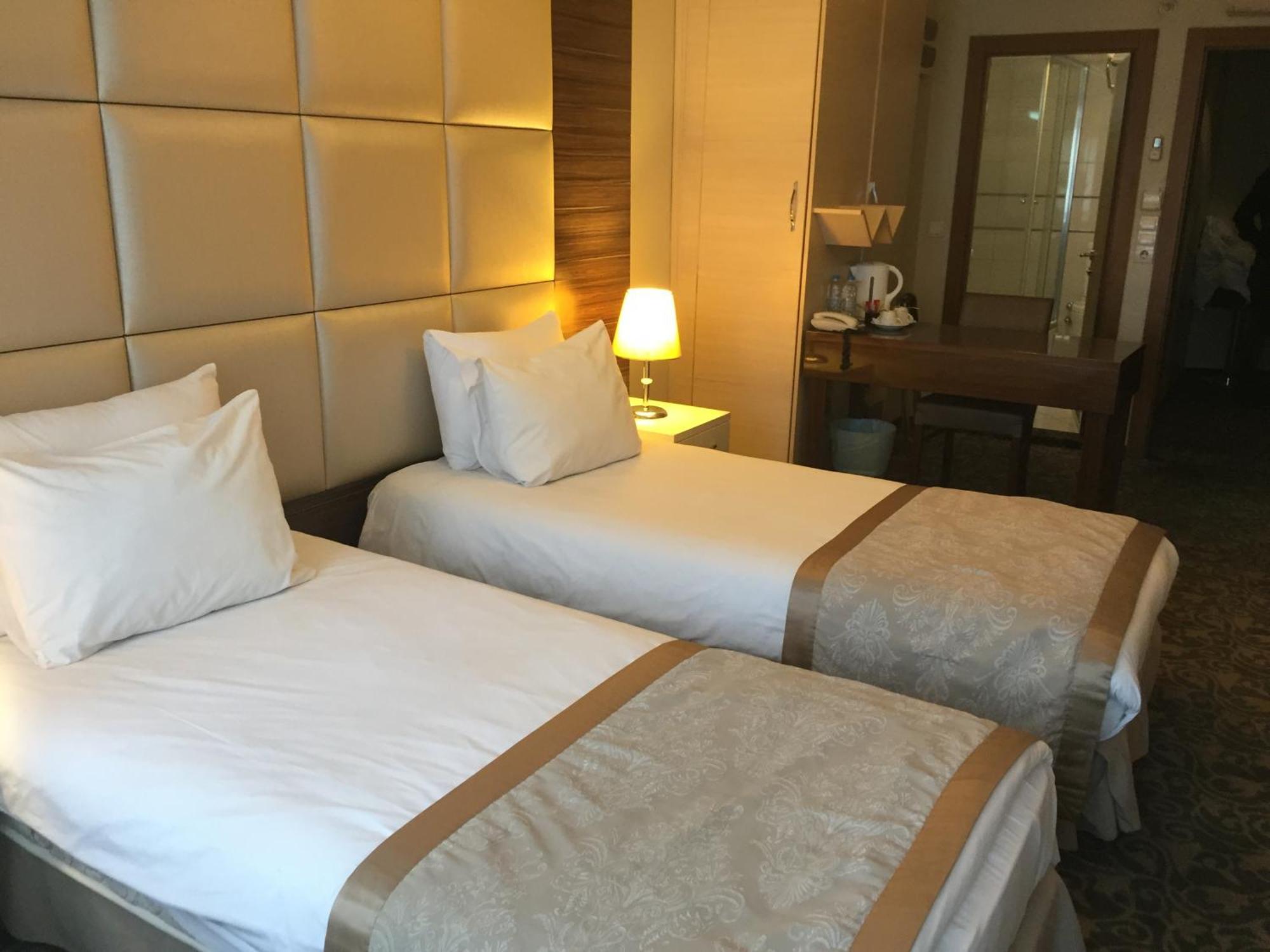 Derpa Suite Hotel Istambul Exterior foto