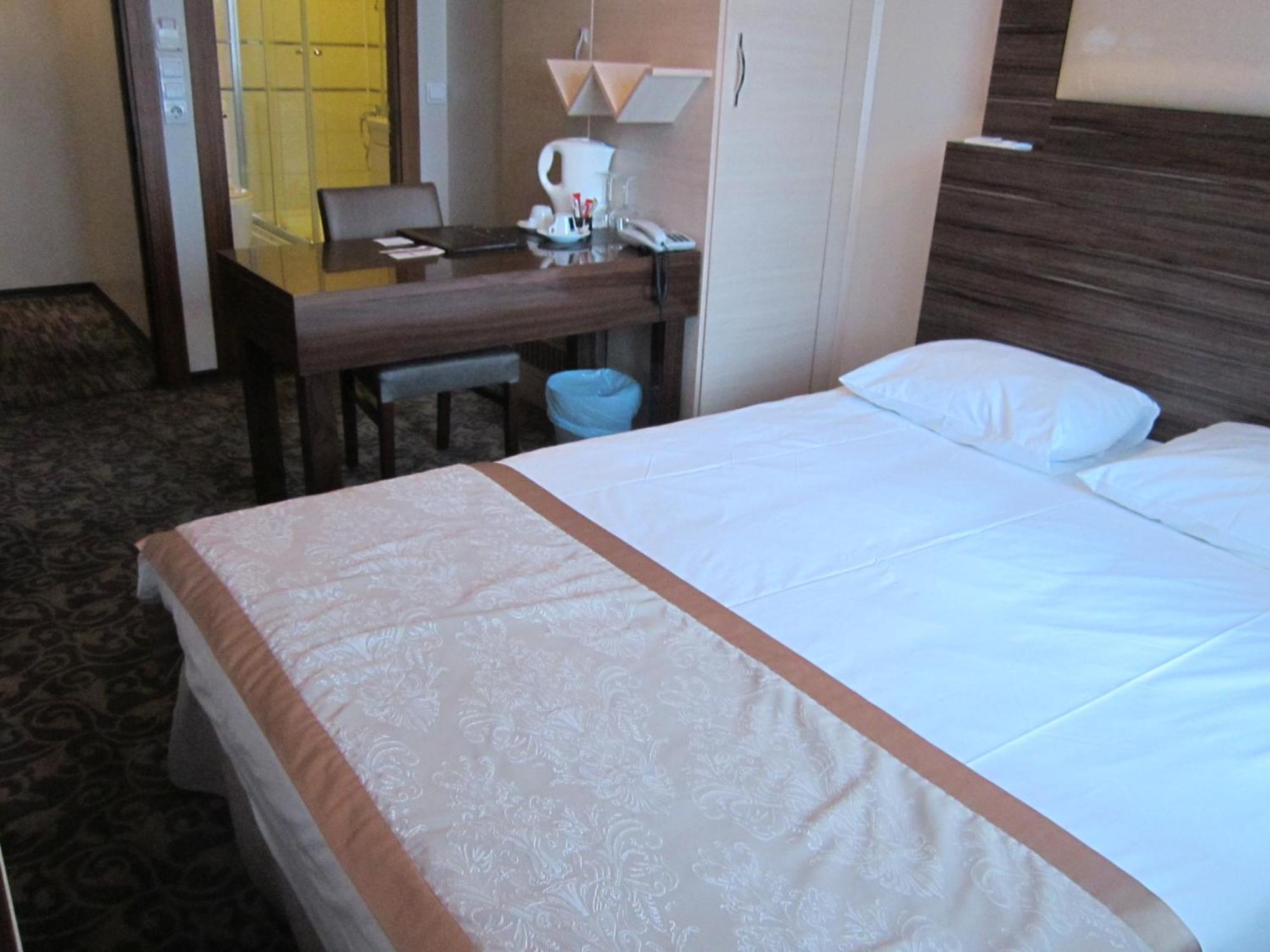 Derpa Suite Hotel Istambul Exterior foto